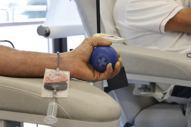 medicine, withdrawal, nurses, emergency, veins, life, prevention, doctor, arm, ache, italy, donors, recipe, hospital, pharmacist, pharma, tubes, health, consulting, the italian red cross. Lessons from real campaigns: what they teach about donor acquisition