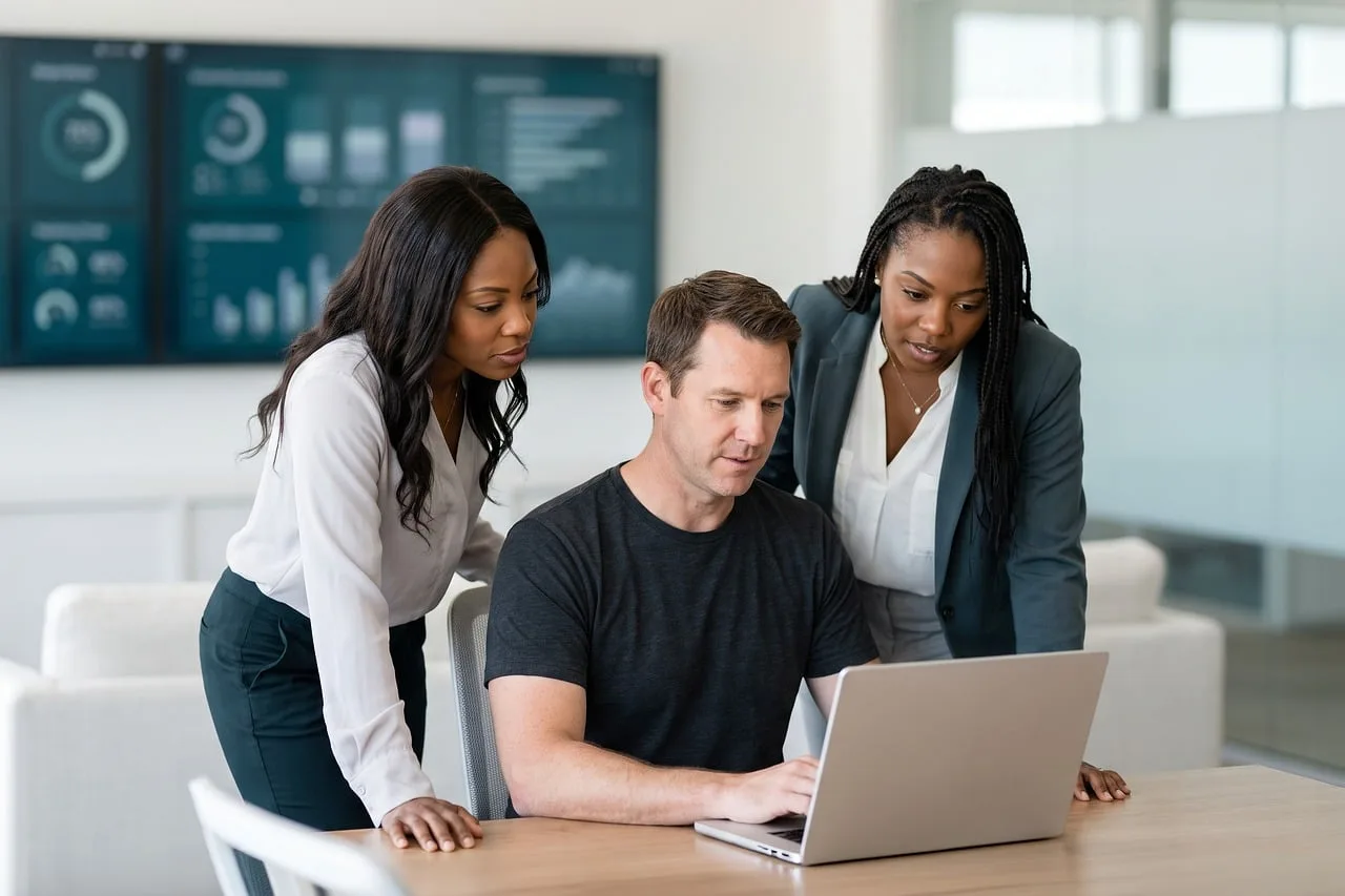 teamwork, desktop computer, office, strategy, discussion, modern, technology, people, business, collaboration, data analysis, project, entrepreneurs, recognition technology, business meeting, colleagues, notes, success, screen, professionals. Reading the next shift in nonprofit content strategy